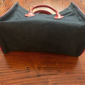 Parker Thatch pocketbook.